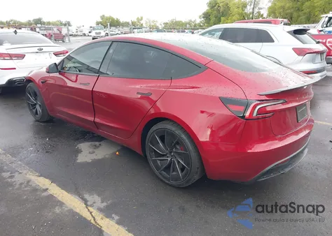 2024 Tesla Model 3 Performance из США, поврежденный, VIN 5YJ3E1ET4RF793857